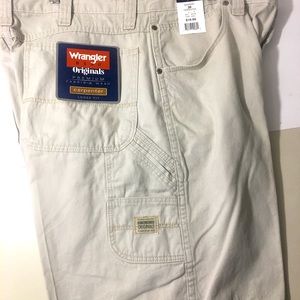 Men’s NWT Size 38 Wrangler Cargo Shorts